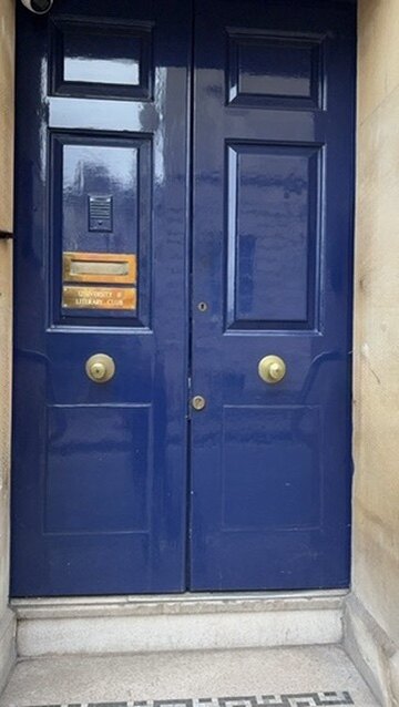 The blue Georgian door of No.20 Berkeley Square